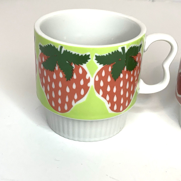Nevco Japan Stackable Coffee Mugs Set Of 4 1960s MCM Fruit Floral - Picture 3 of 14